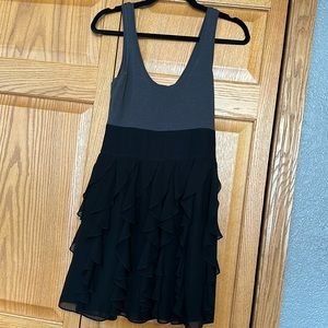 I am selling an Express dress that is black and grey.
